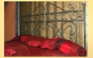 Мебель кованная Кованая кровать Узола